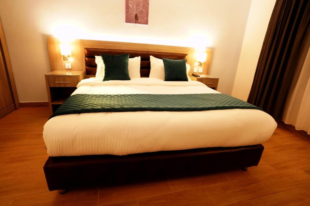 Baity Boutique Hotel Акаба Екстериор снимка